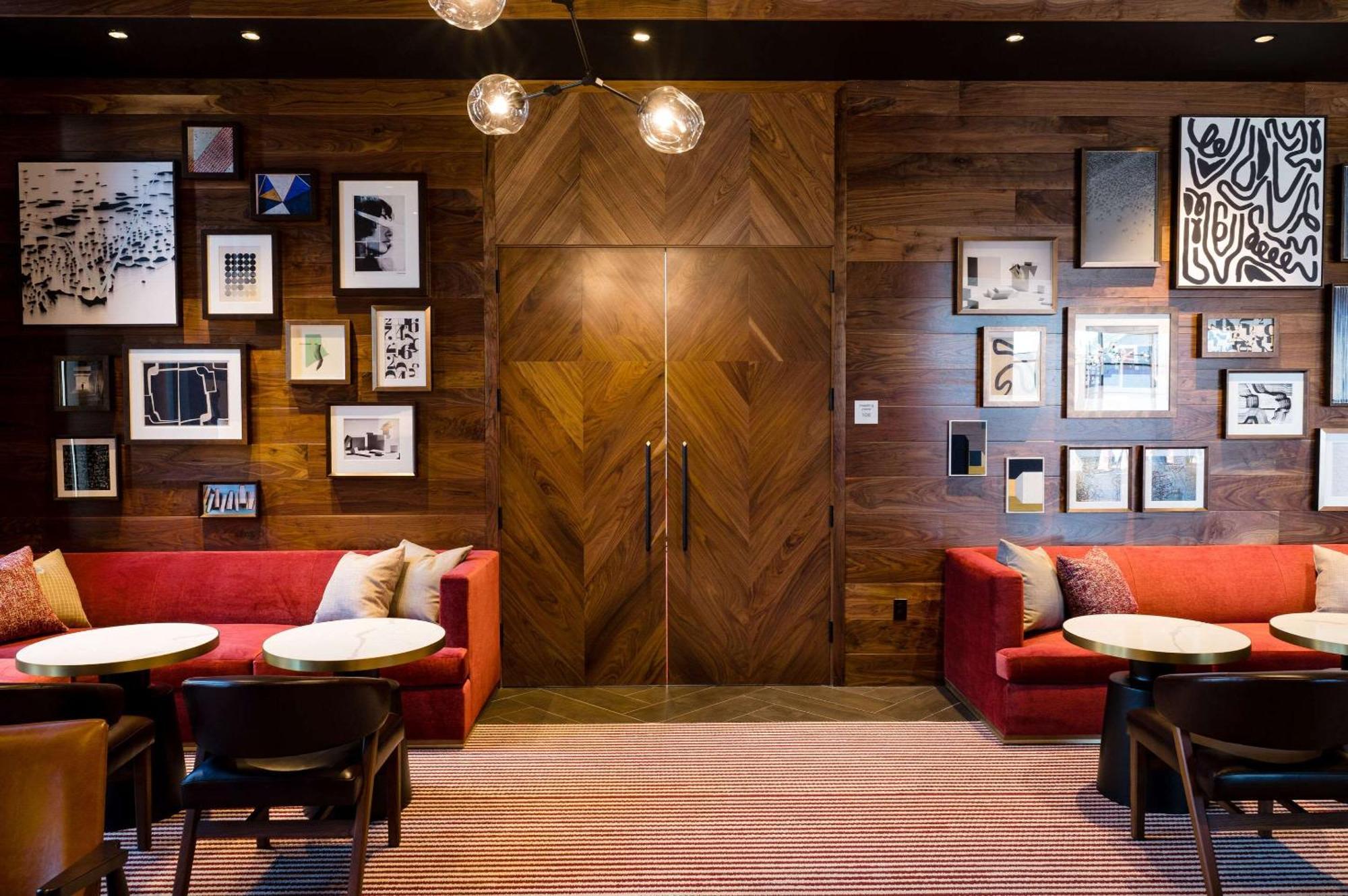 Cambria Hotel Boston ซอเมอร์วิลล์ ภายนอก รูปภาพ