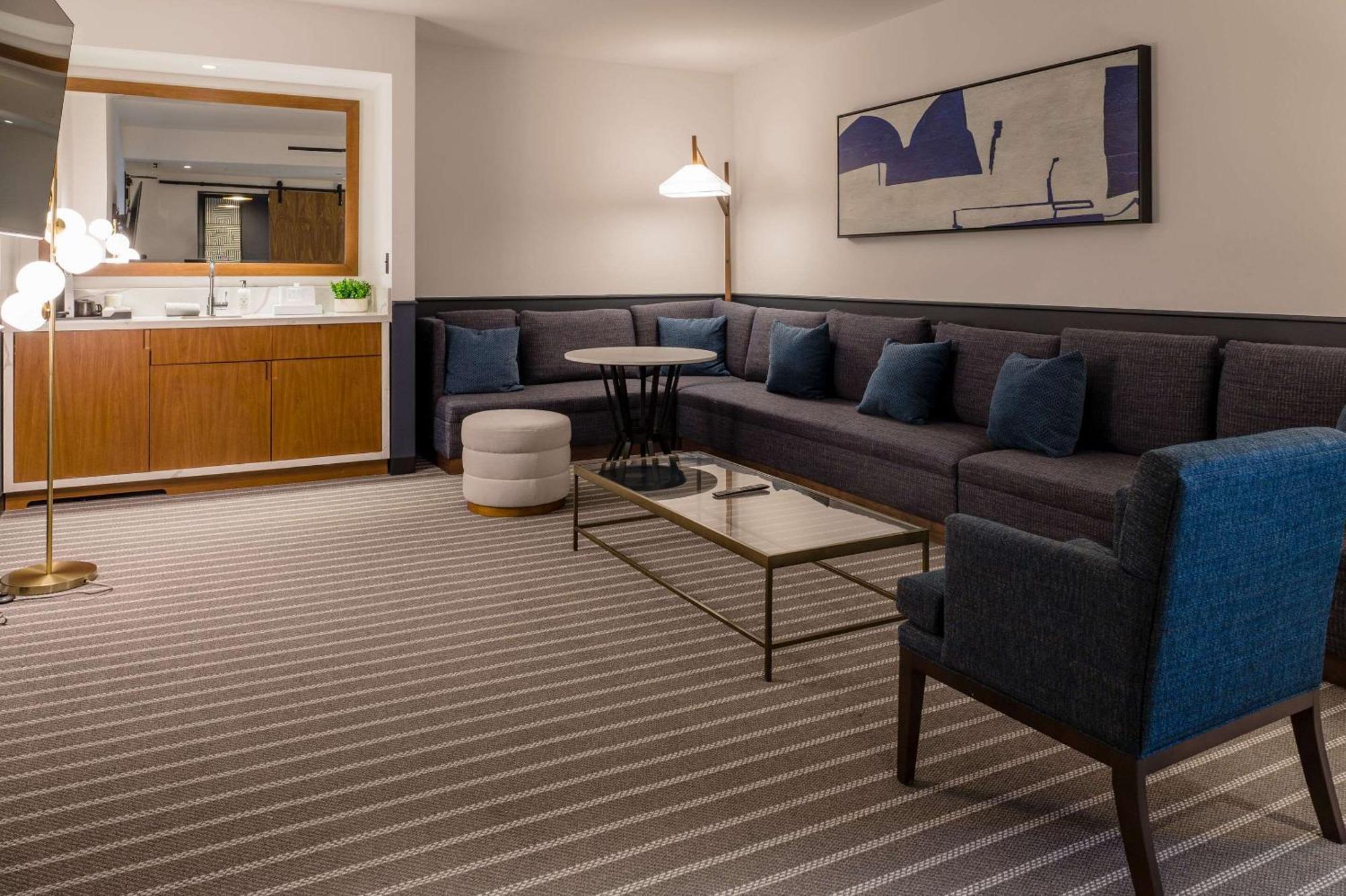 Cambria Hotel Boston ซอเมอร์วิลล์ ภายนอก รูปภาพ